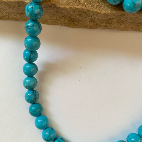 Faux turquoise necklace and bracelet set - Picture 9 of 10